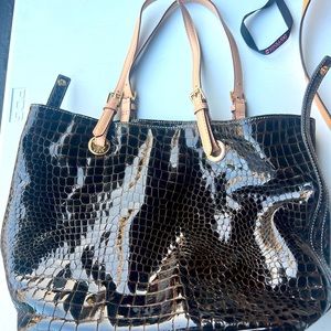 Micheal kors tote